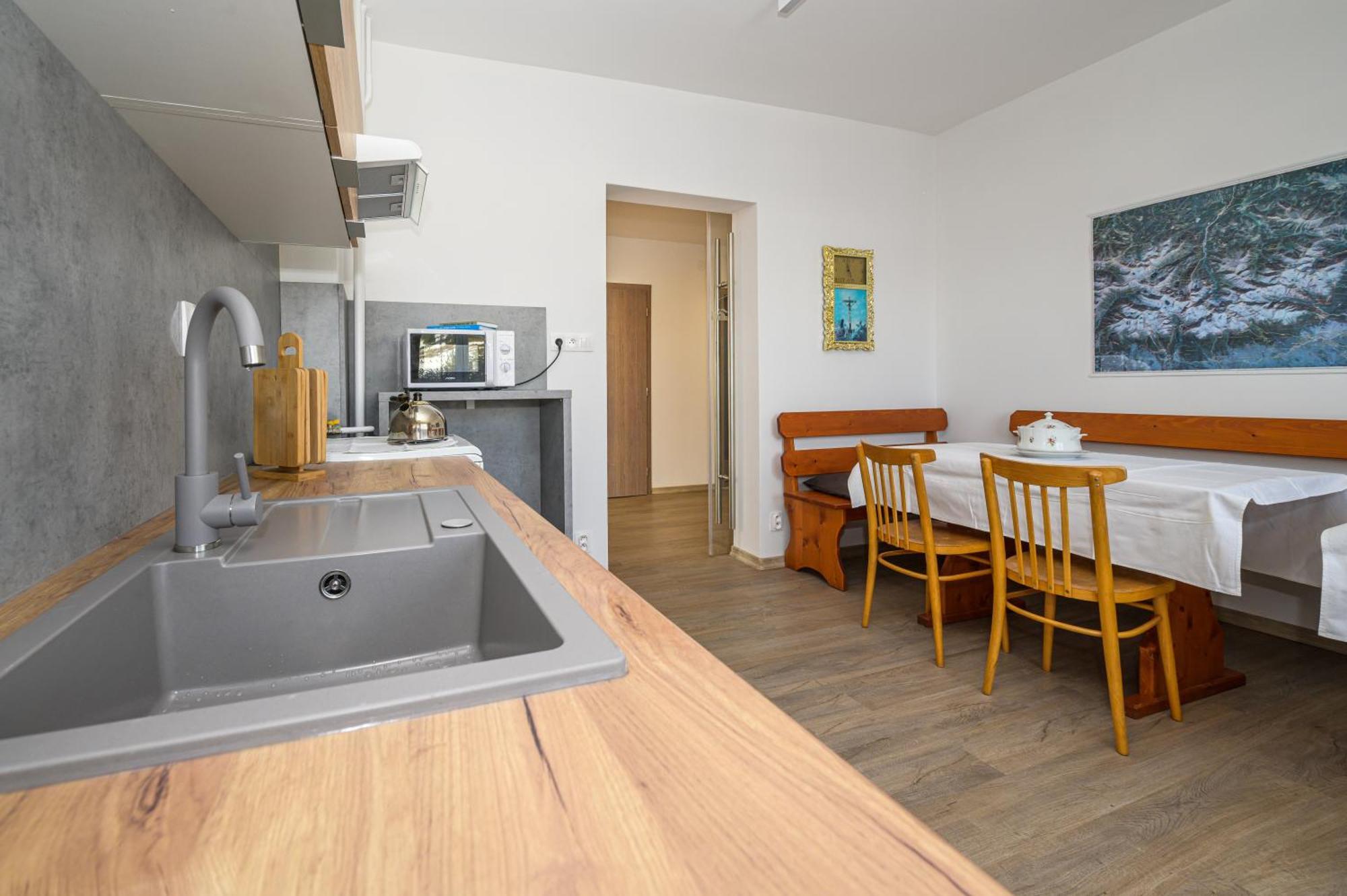 Guesthouse Cyprian ชเดียร์ ภายนอก รูปภาพ